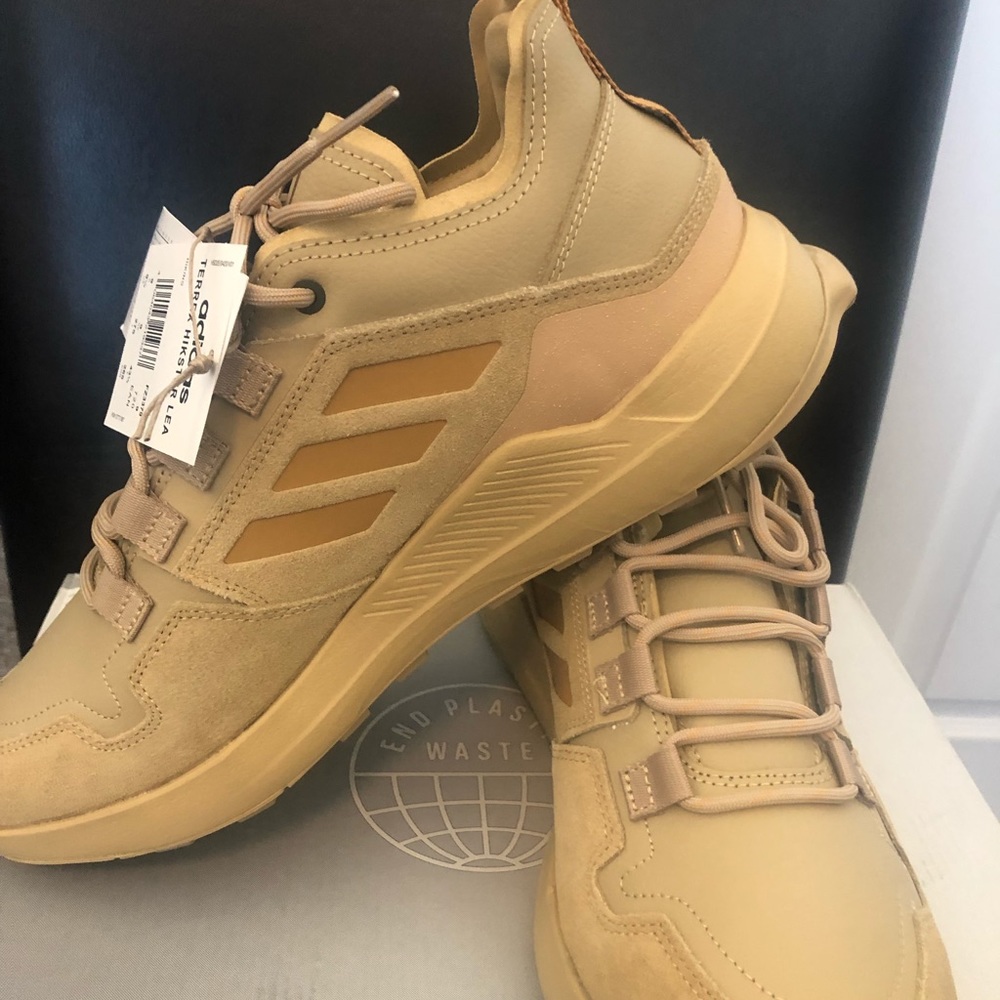 Adidas Terrex Hikster Leather shoes Men’s size 9